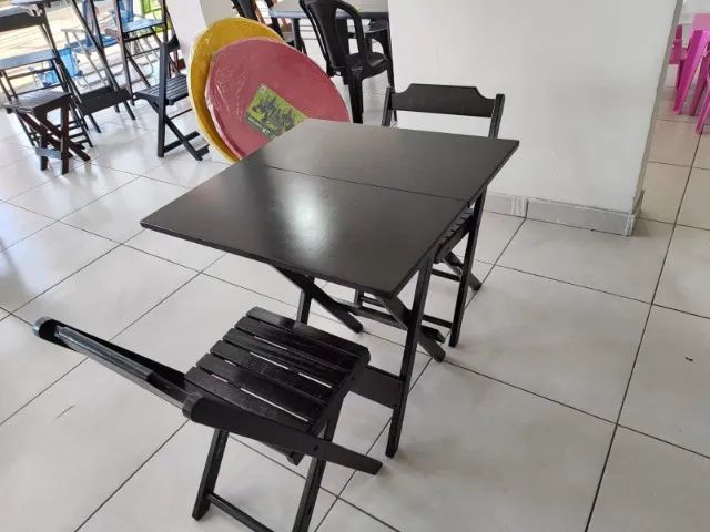 jogo de mesa de madeira dobraveis 70x70 - Foto 4
