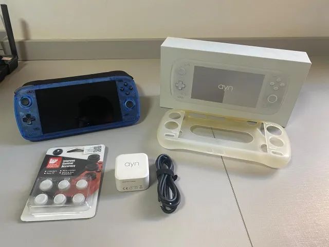AYN Odin 2 Pro 12GB/256GB Completo (Case, Shell, Grips e