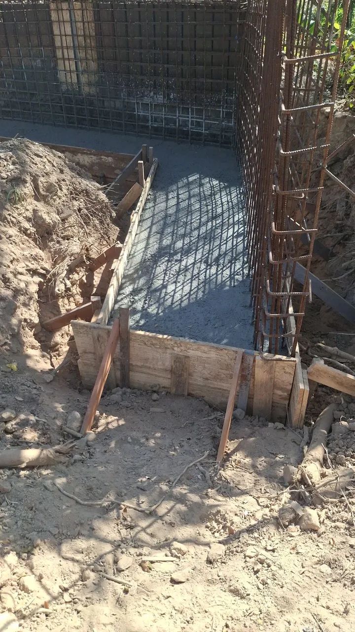 Serviço ferragens carpinteiro e concretagem 