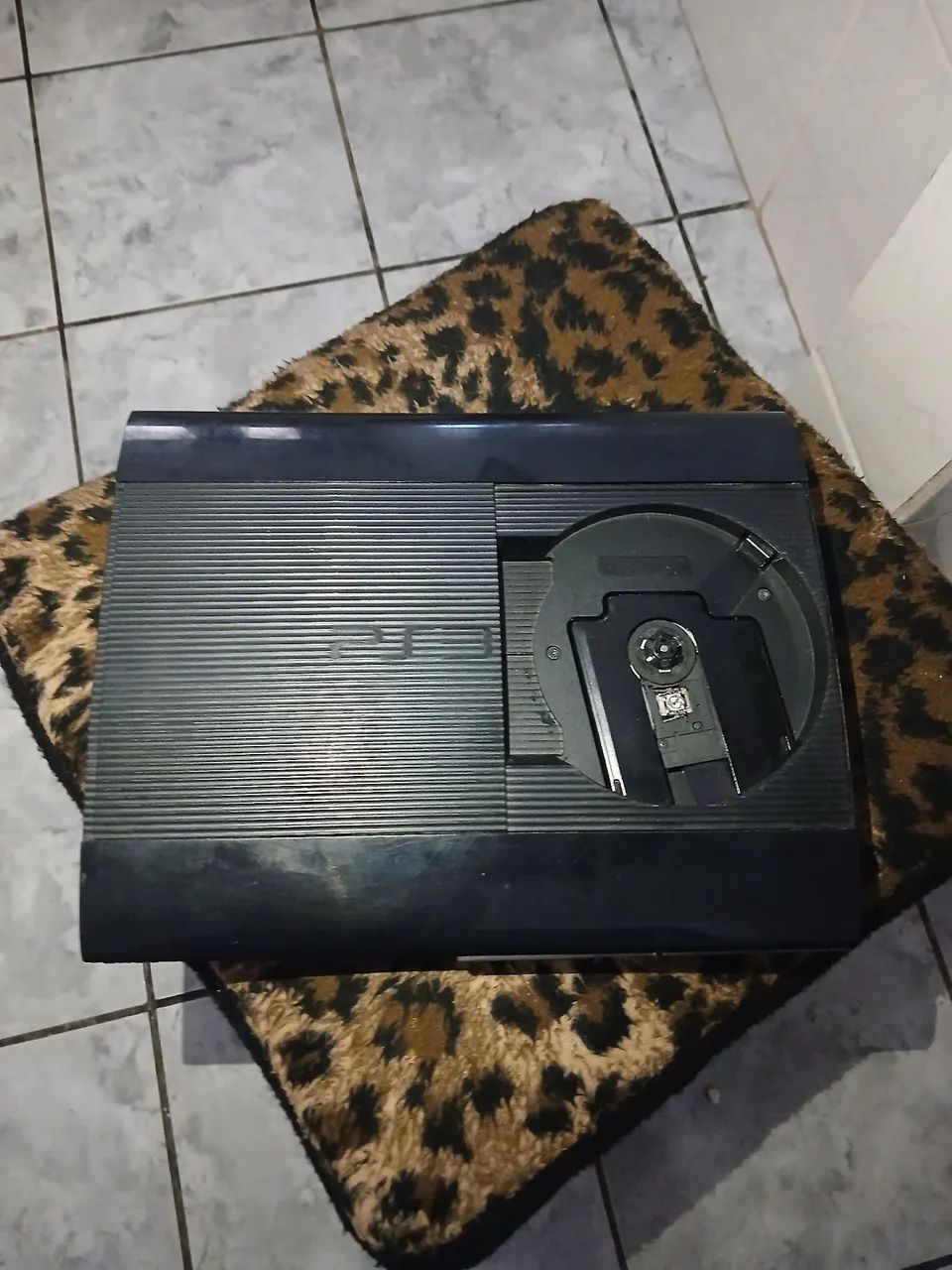 Vendo ps3 desbloqueado super slim - Foto 3