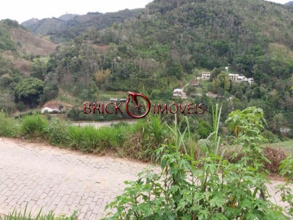 Terreno de 70 mil m² com potencial para ser um condomínio em pessegueiros, teresópolis - Foto 3