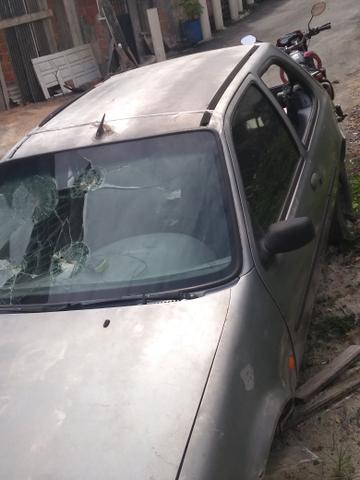 Fiesta pra vender logo pra retirada de peças 800 - Foto 5
