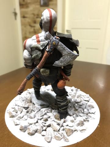 Boneco colecionável - kratos