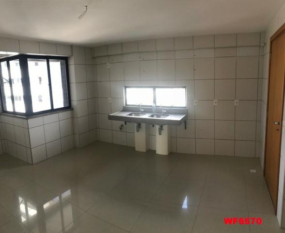 Astúrias, apartamento com 3 suítes, 2 vagas, andar alto, área de lazer completa - Foto 7