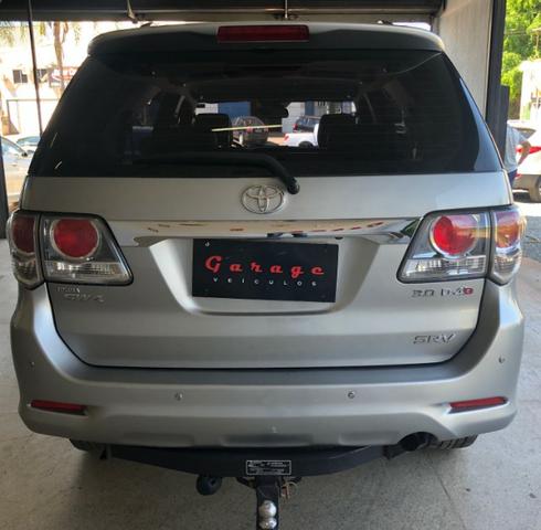 Toyota Hilux SW4 5 lugares - absolutamente impecável - Foto 15
