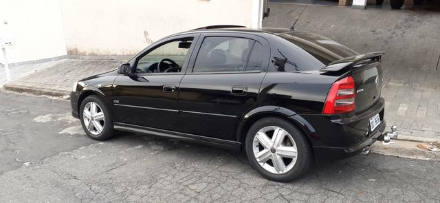 Astra GSI 2005 top de linha