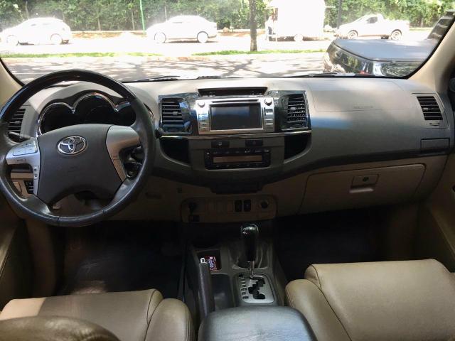 Toyota Hilux SW4 SRV 2013 Diesel 7 Lug - Foto 6