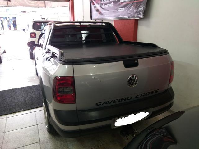 Vw Saveiro Cross Gnv troco carro ou moto maior ou menor valor e financi - Foto 5