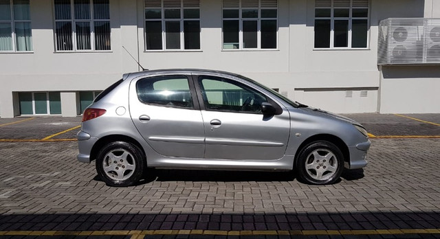 Peugeot 206 Feline - 3mil + 350 Mês - Foto 7