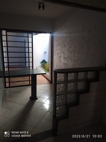 Casa para aluguel possui 130 metros quadrados com 3 quartos em Jardim Planalto - Goiânia - - Foto 2