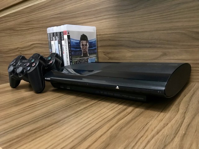 PS3 Super Slim - 2 controles + jogos - Foto 5