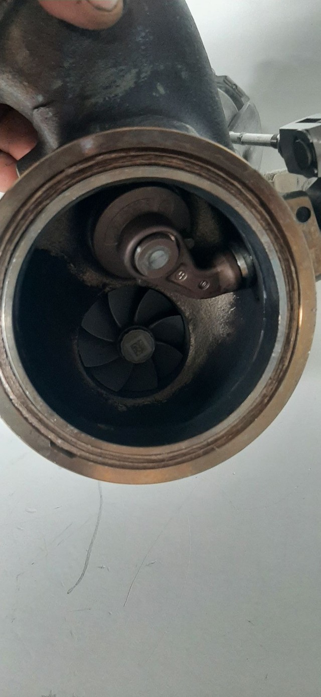 Turbina<br>Numeração 06k 145 874 s - Foto 3