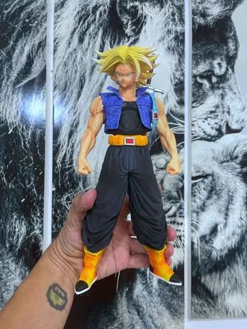 Boneco Trunks do Futuro Dragon Ball Z 28 cm