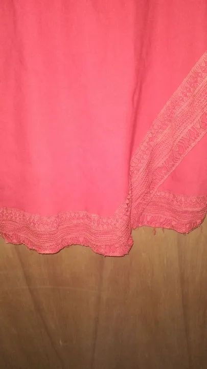 Vestido Vermelho com Detalhes em Renda lindo - Foto 4