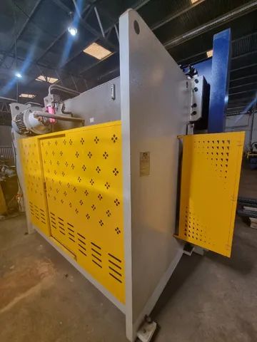 Prensa Dobradeira Hidráulica NGP 250ton 3200mm  - Foto 4