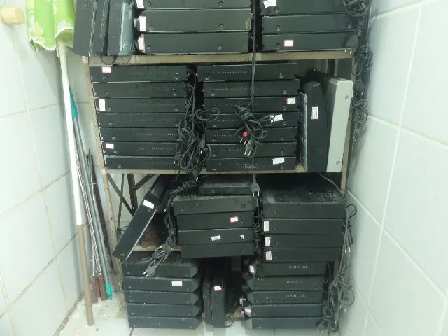 Lote com 60 Home treather bluray/DVD/CD player Sony com defeito para uso de peças