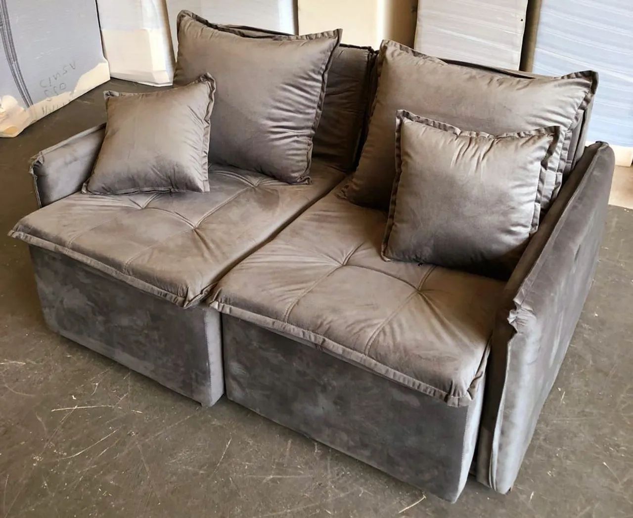 Sofá CAMA Aveludado Romanelvis  <br>1.90 SEM CAIXA - Foto 2