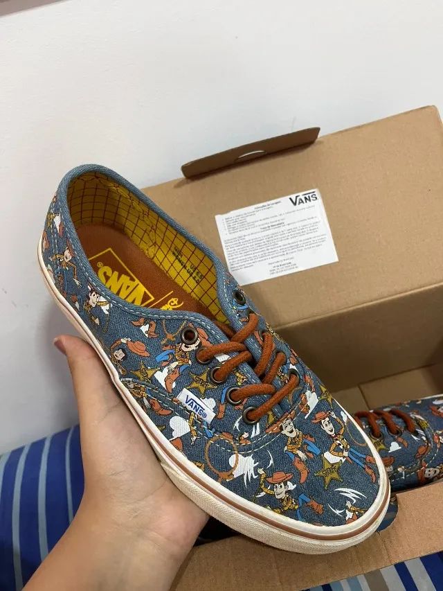 Tênis Vans Authentic x Toy Story Pixar Unissex Tam 37 - Foto 3