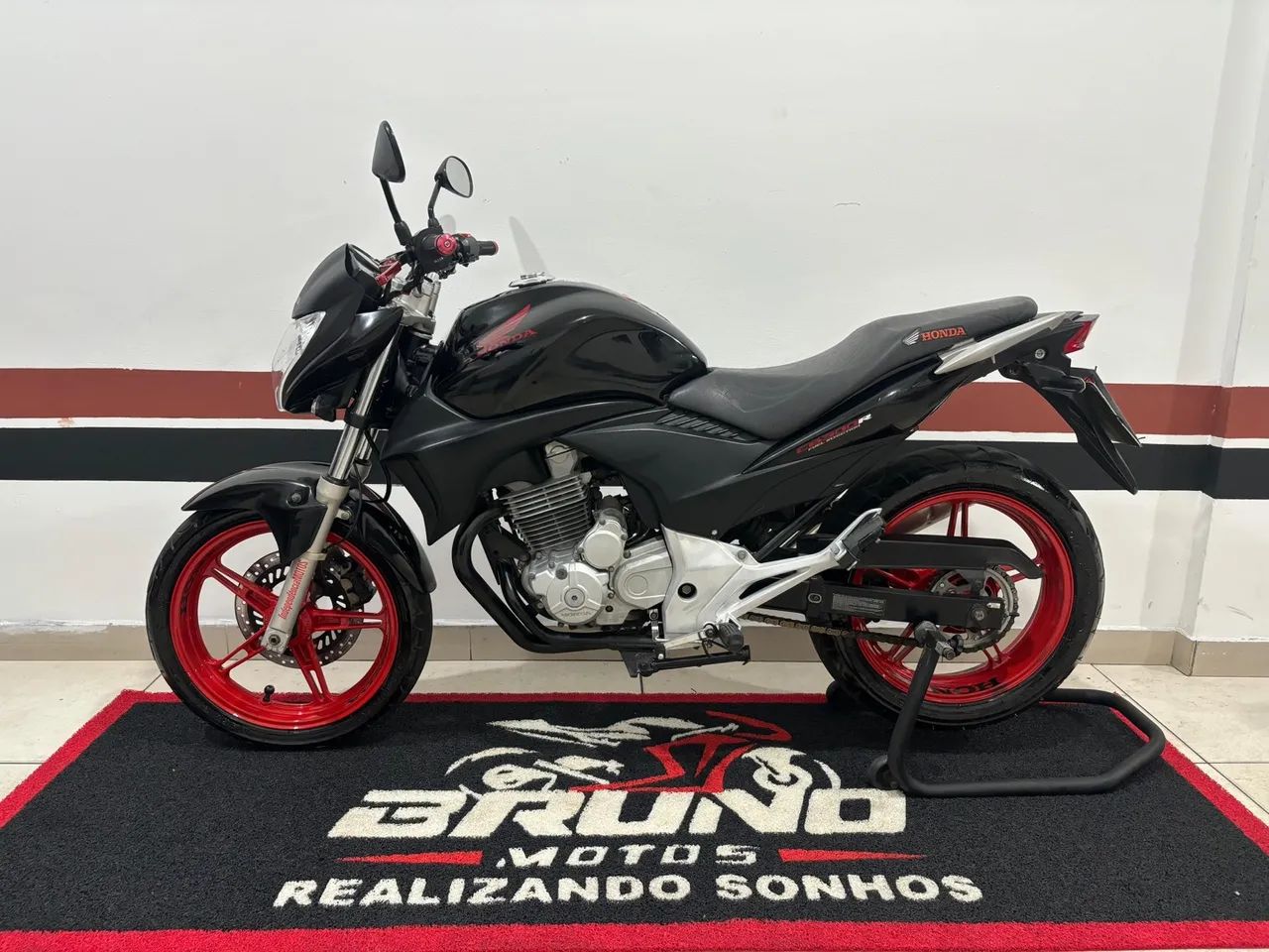 CB 300c 2011 MUITO NOVA  (DIVIDO EM 21 VEZES NO CARTÃO) - Foto 8