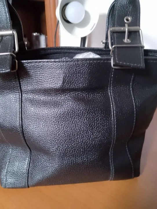 Bolsa de mão Star Blue preta, couro NOVÍSSIMA  - Foto 2