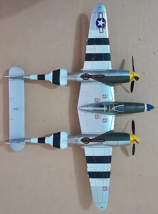 Lockheed P-38J Lightning "Mama's Boy" 1/72 Matchbox
