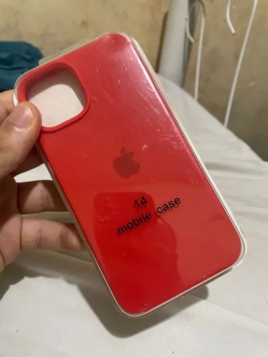 CAPA VERMELHA IPHONE 14