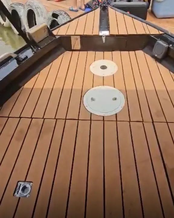 Lancha semi nova linda  - Foto 11