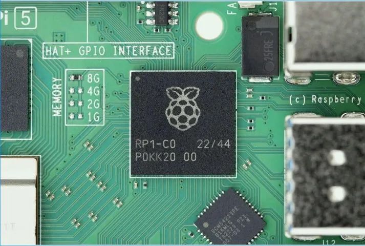 Raspberry Pi 5, 4GB, lacrado e com Wi-Fi original à venda. - Peças