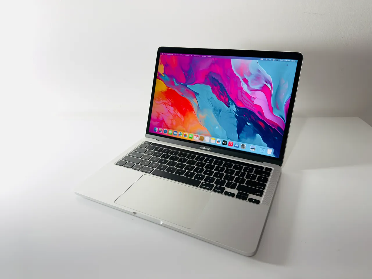 macbook pro 2020 16gb