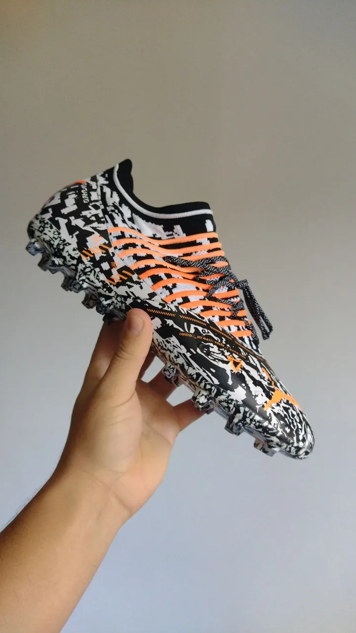 Chuteira Puma Futur 6.1 FG/AG