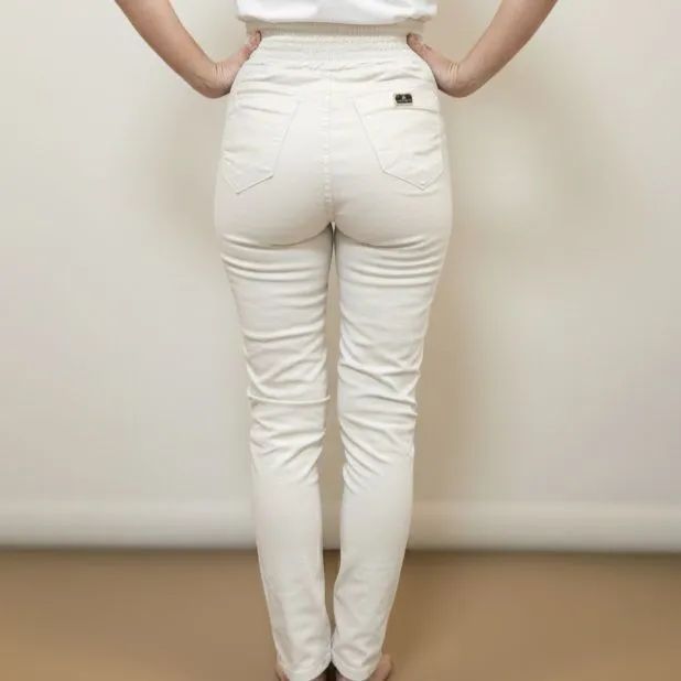 Calça Modeladora Off-White (Veste 40) - Empina Bumbum e ZERO Transparência - Foto 2