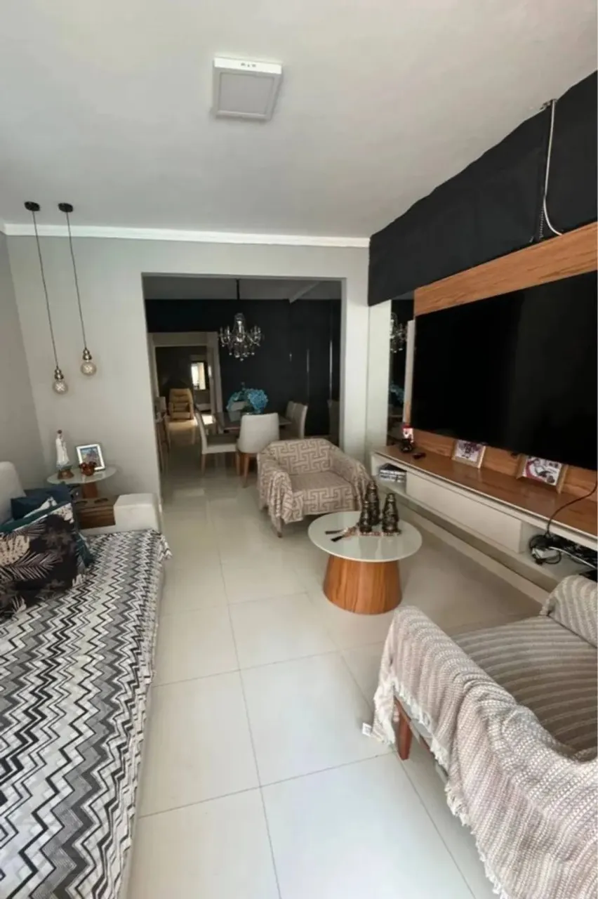 Casa Espaçosa no Bairro Jabotiana com Piscina, Deck e 2 Suítes