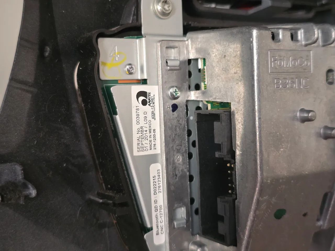 Rádio Multimídia Ford Ka Original 2015 com moldura e botões  - Foto 3