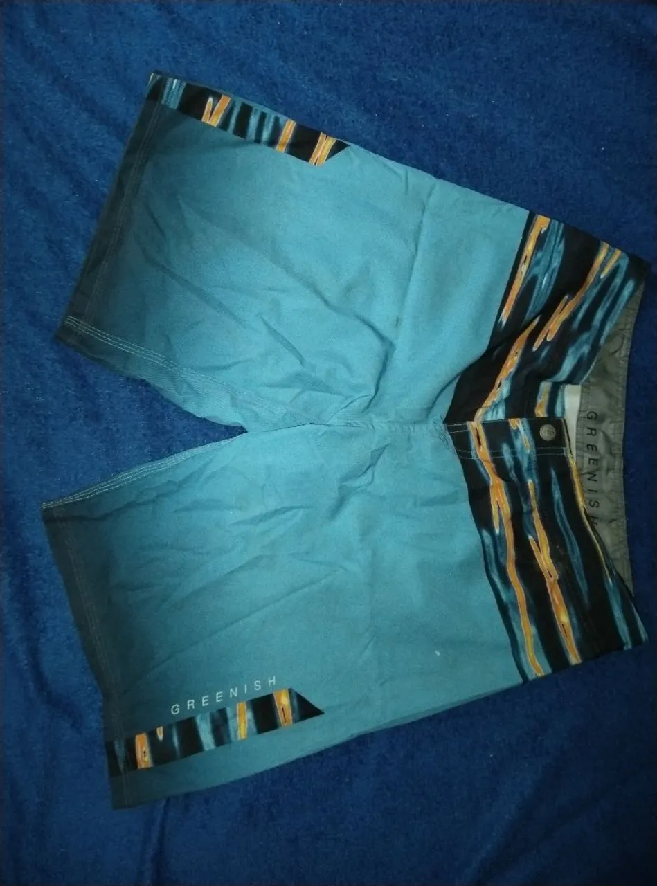 Bermudas grenish original.