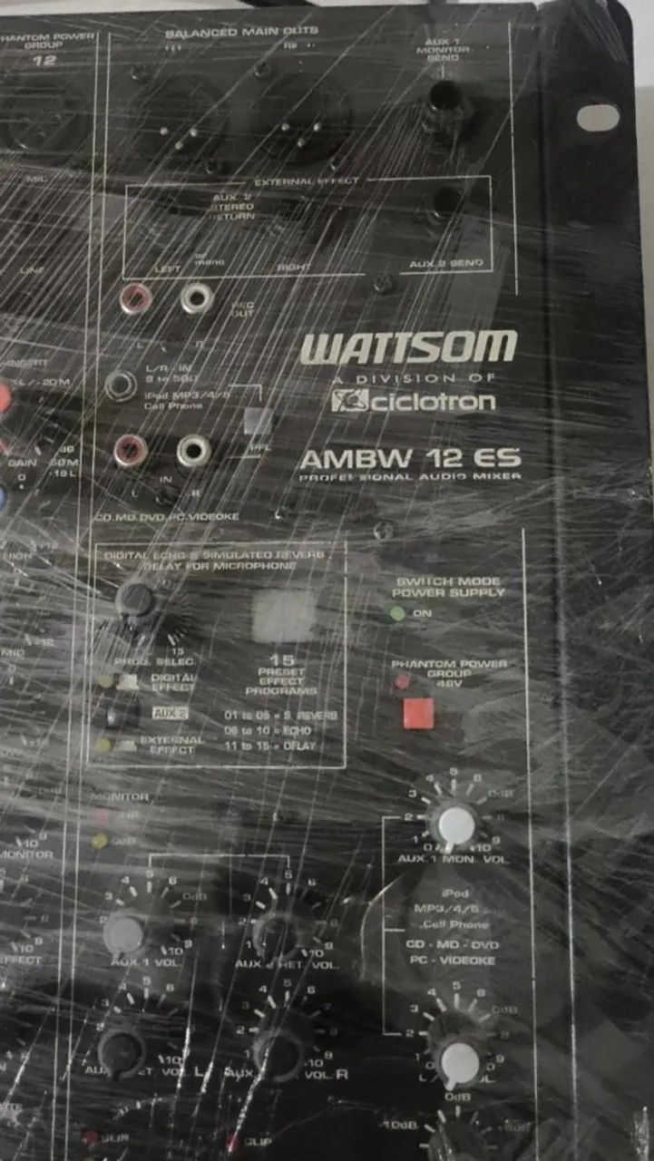 Mesa de Som Wattson AMBW 12 ES