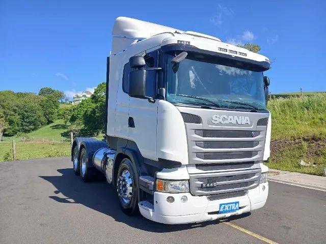 SCANIA R440 6X2 AUTOMÁTICO SUSP. PNEUMÁTICA