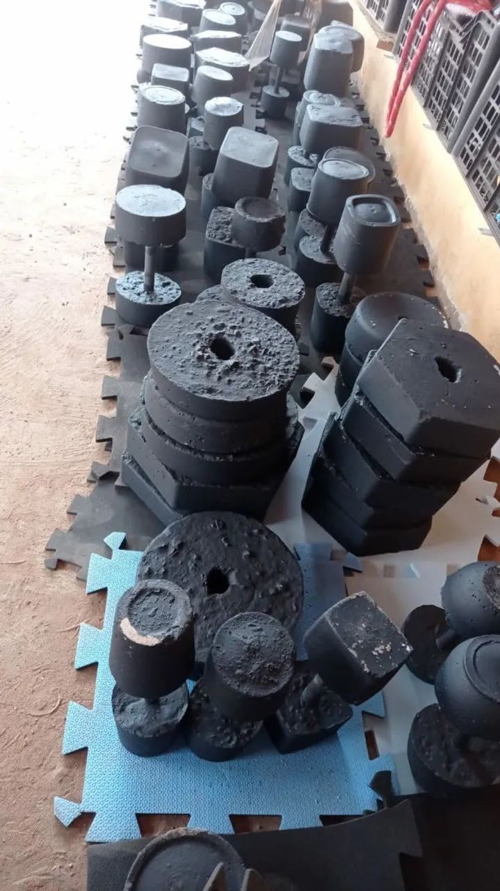 Halteres e anilias de concreto reforçado 