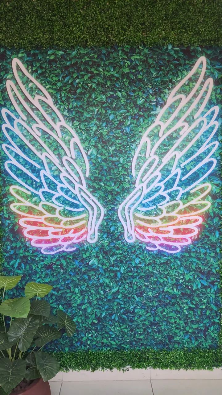 Asas de Anjo Neon - Decoração Encantadora