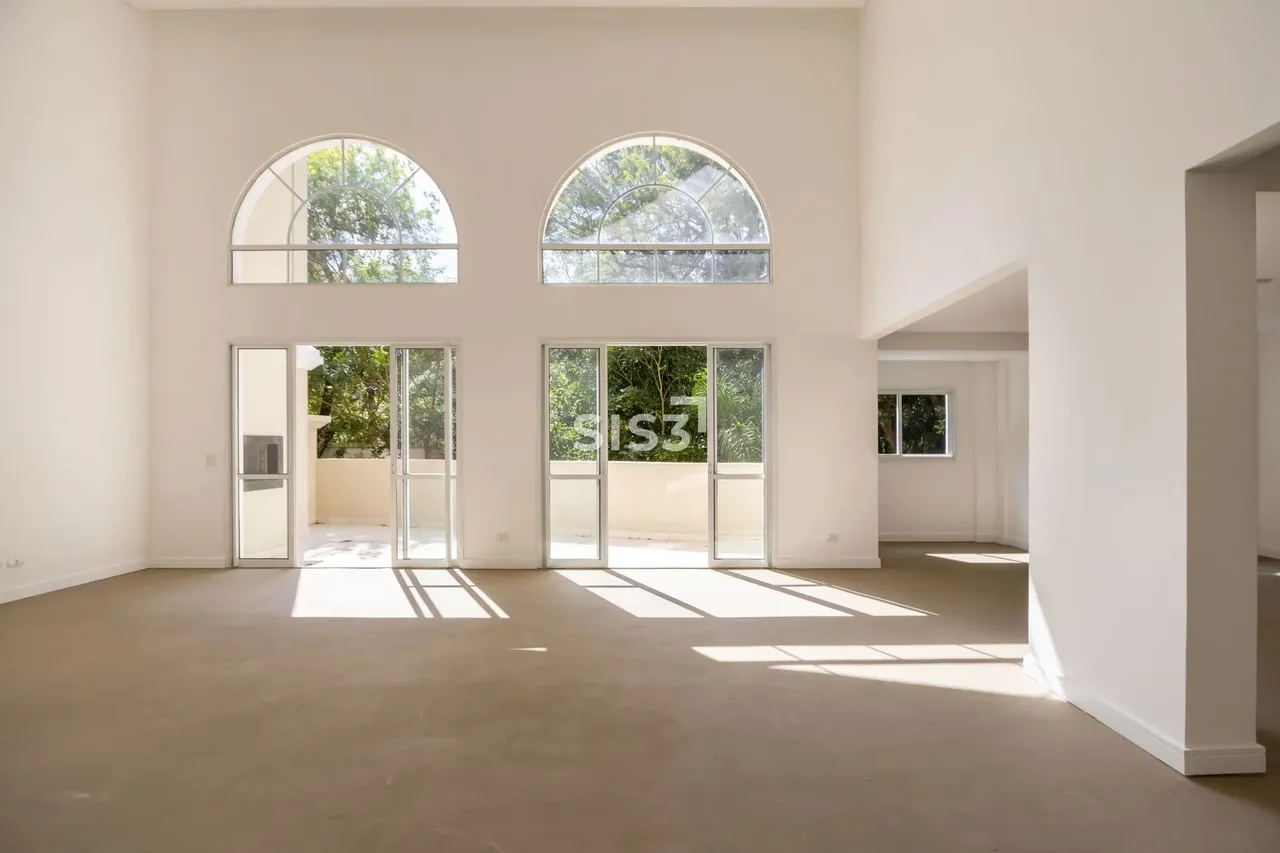 Garden à venda no Ecoville | 5 quartos, 299m² privativos, condomínio clube Forest Hills
