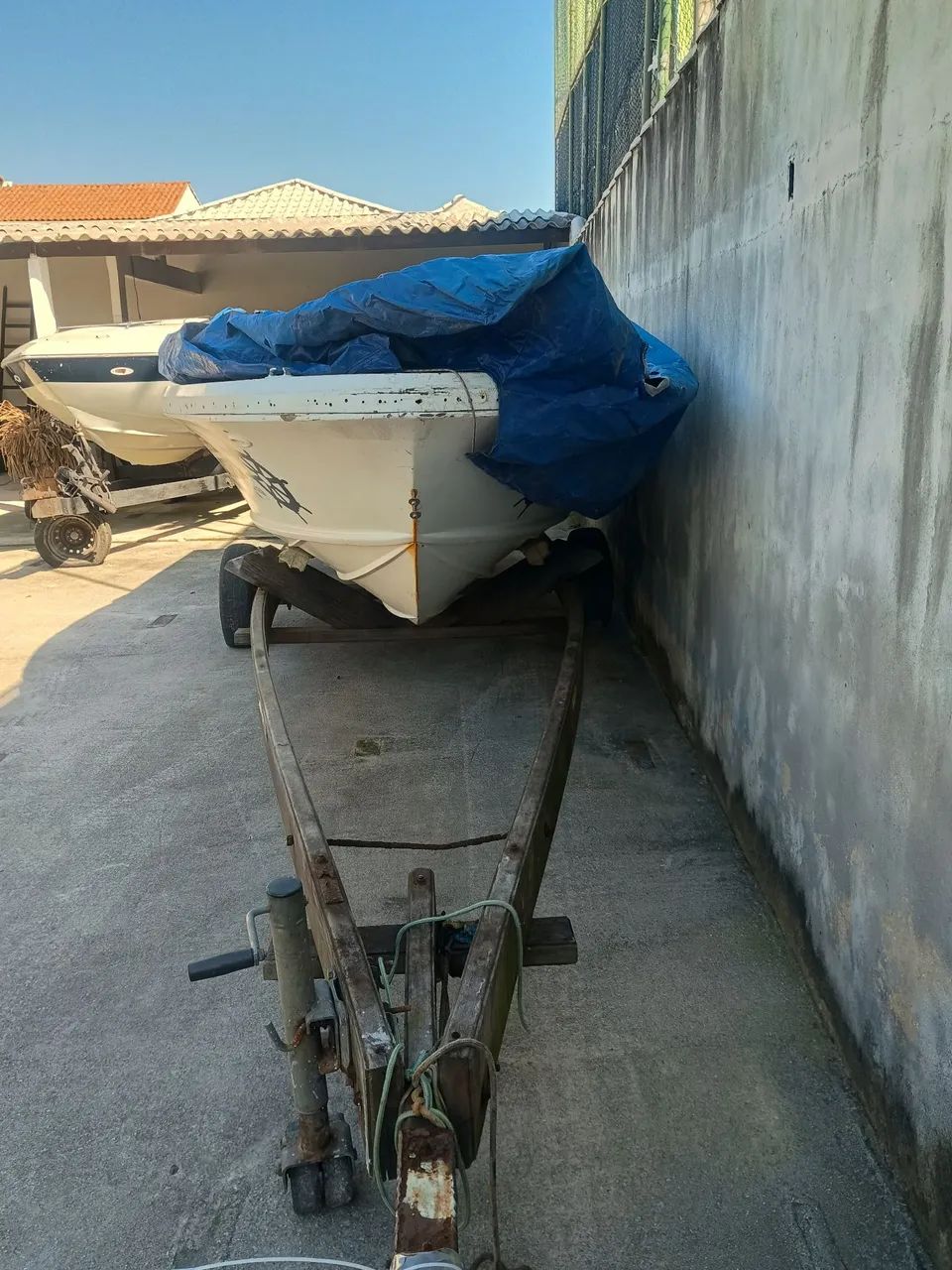 Vendo casco de lancha cobra 18 pés 