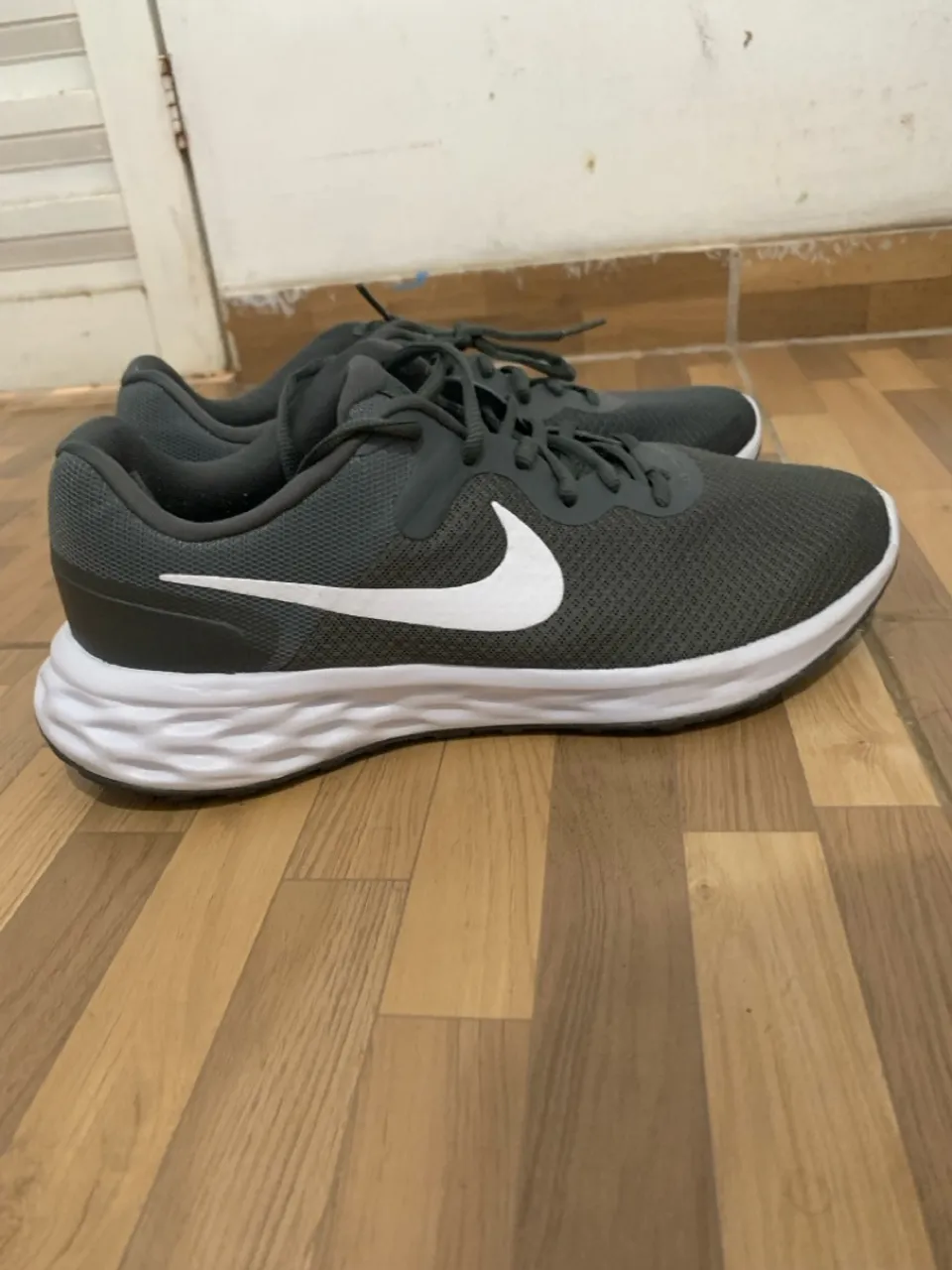 Tênis Nike Revolution 6 - Conforto e Estilo!