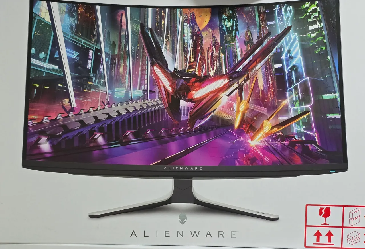 Monitor Gamer Alienware 32" 4K QD-OLED AW3225QF - Novo, lacrado, com nota fiscal