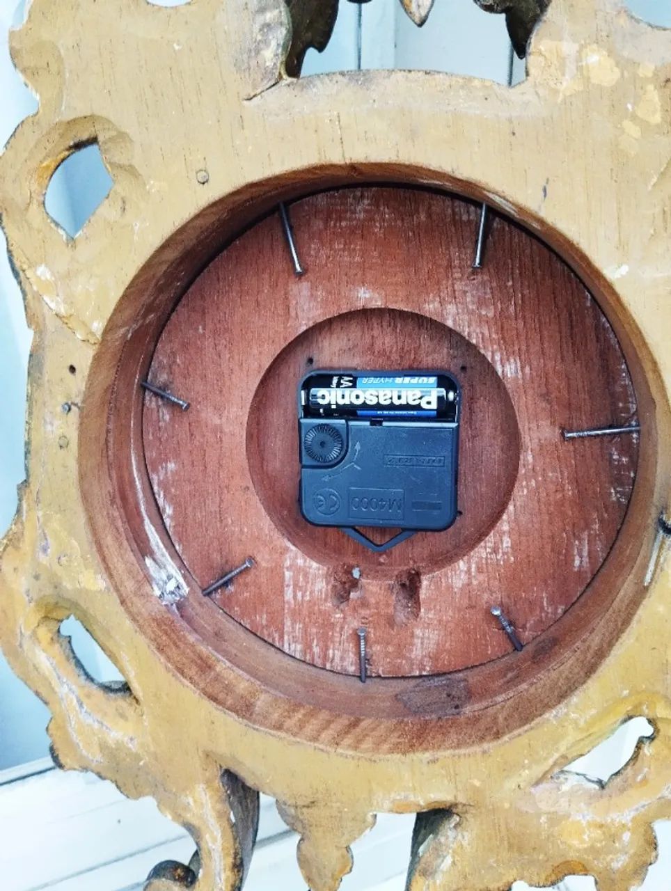 Relógio de parede em madeira entalhada, Luiz XV  - Foto 5