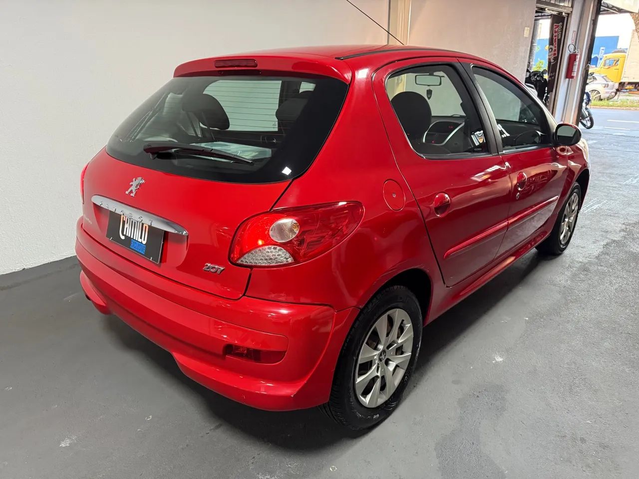 Peugeot 207 2014 Active 1.4 único com 43508km - Foto 5