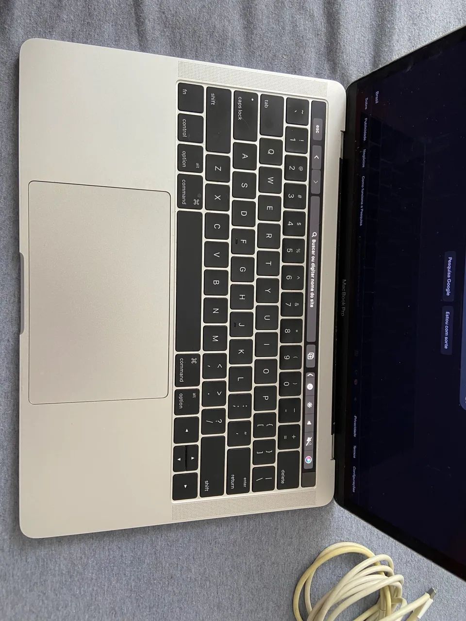 MacBook Pro (13-inch, 2016, Four Thunderbolt 3 Ports (Usado
