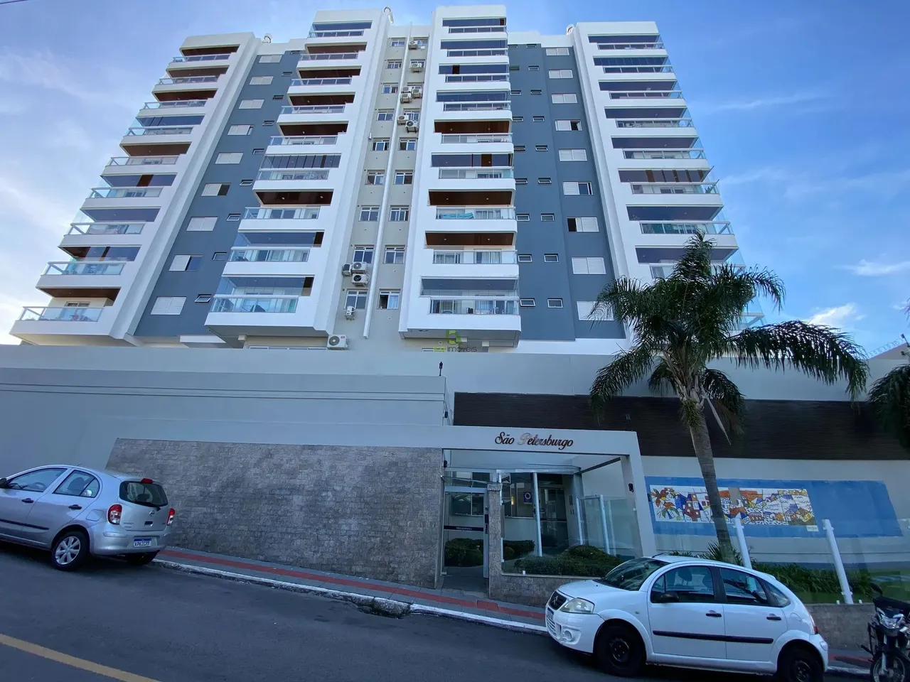 Ótimo apartamento mobiliado em Barreiros
