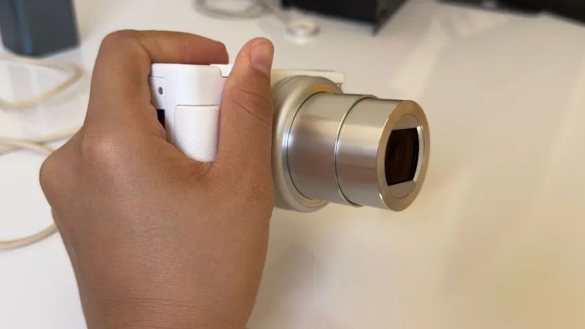 Câmera Sony Zv-1 Branca + 3 Baterias Branco (Usado) - Foto 4