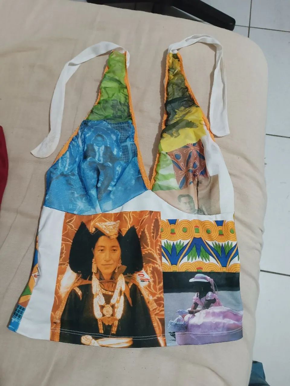 Top Estampado e Colorido - Foto 4