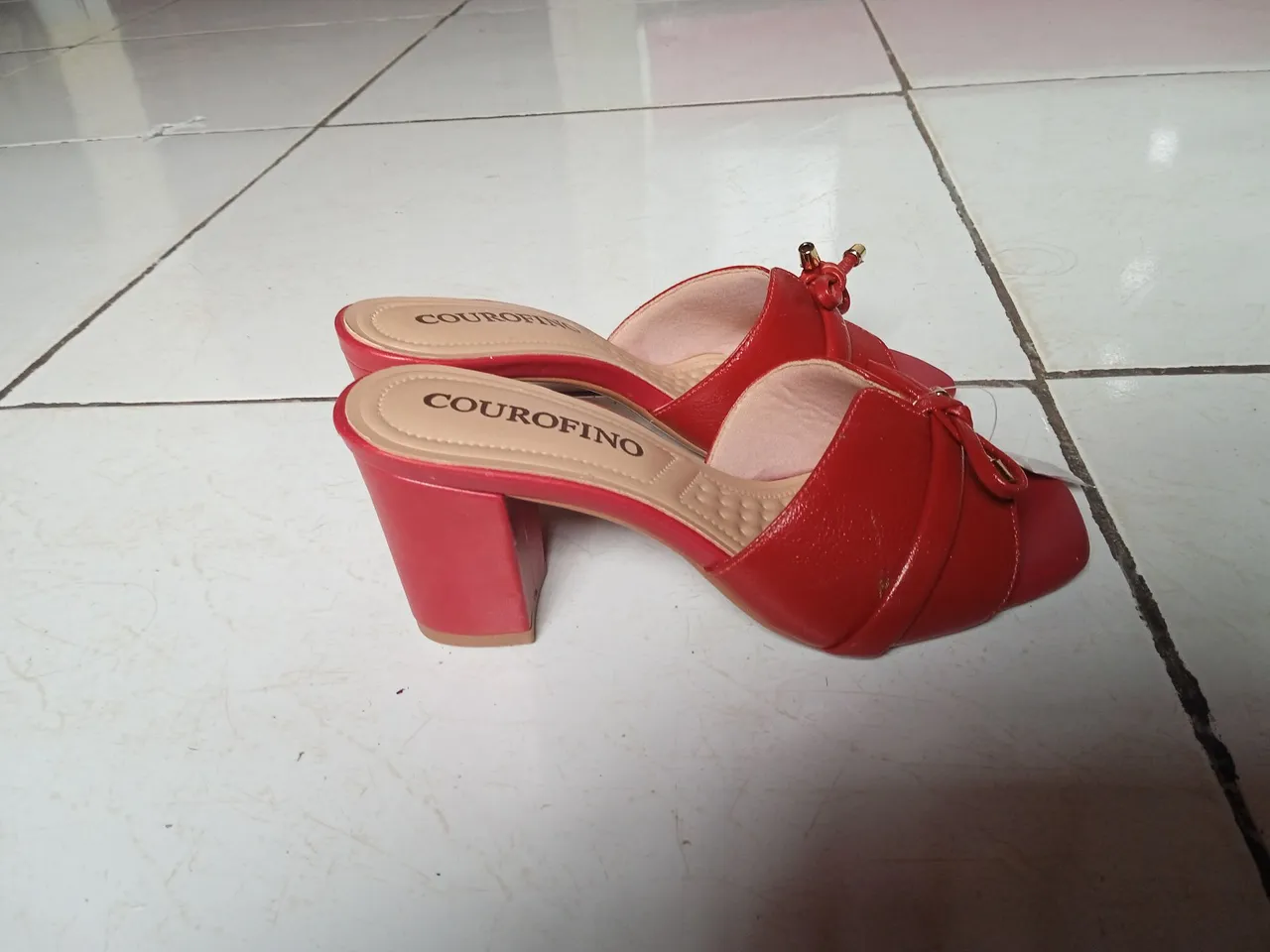 Sapato Feminino Vermelha Couro Fino