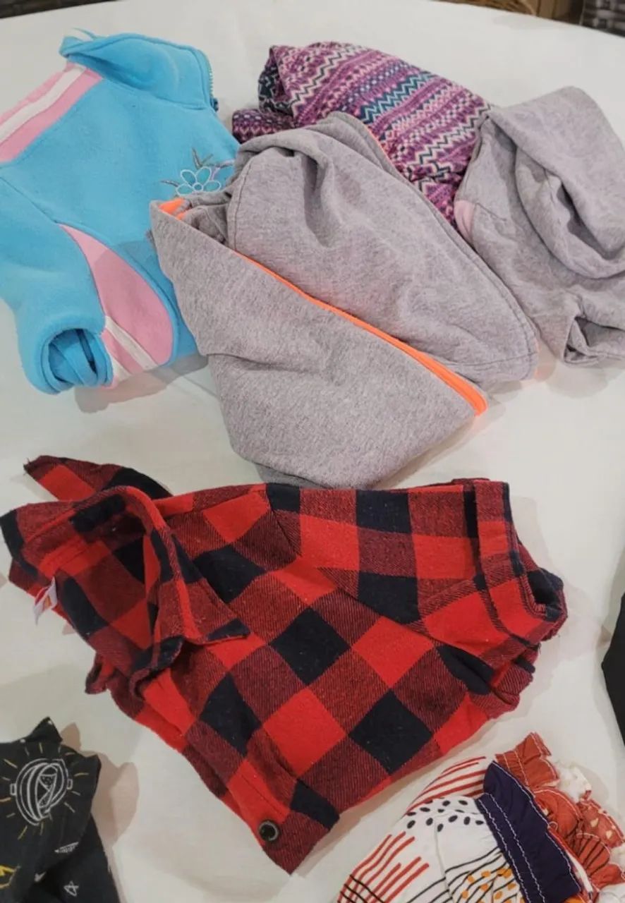 Roupas Infantis Desapego (Blusa, Calça, Short, Camiseta, Vestido) Tamanho 08 e 10 - Foto 3